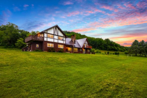 Star Hawk Springs Chateaux - Large 6 Bdrm Retreat